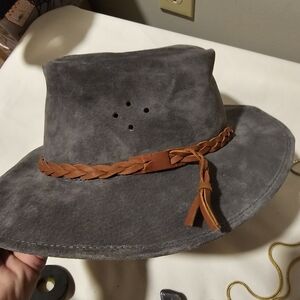 Walkabout Gray Real Leather Medium Australian Hat